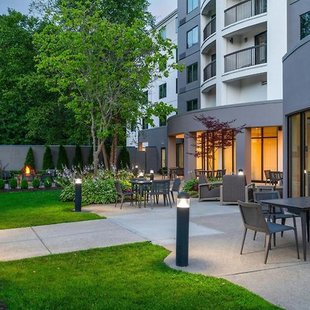 Courtyard By Marriott Providence Lincoln Hotell Exteriör bild