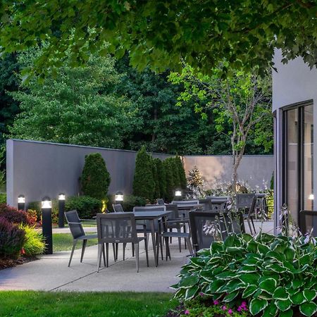 Courtyard By Marriott Providence Lincoln Hotell Exteriör bild