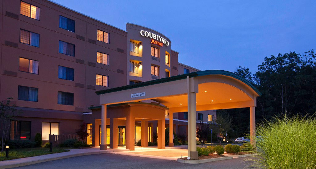 Courtyard By Marriott Providence Lincoln Hotell Exteriör bild